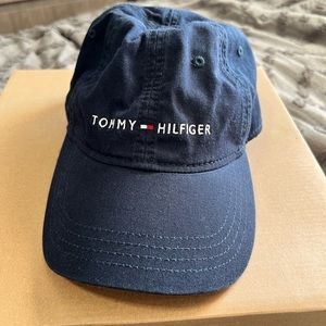 Tommy Hilfiger hat